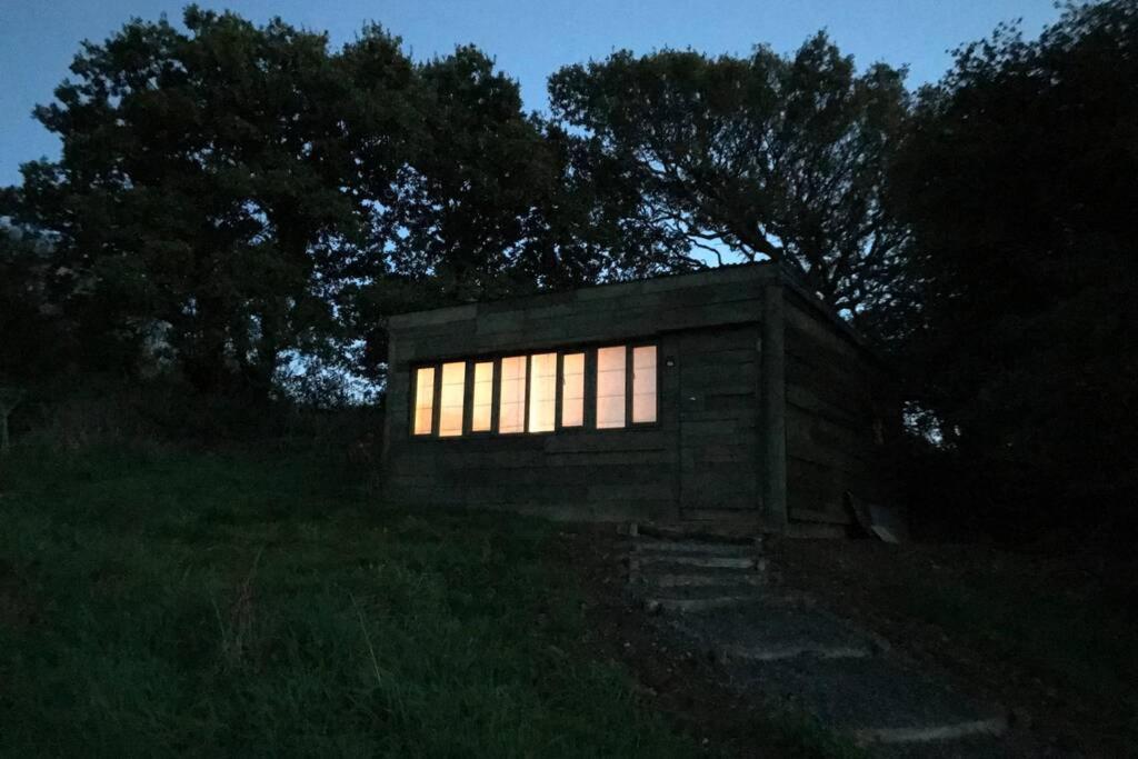 Stags View,Unique Eco Cabin, Dartmoor Views South Brent Eksteriør billede